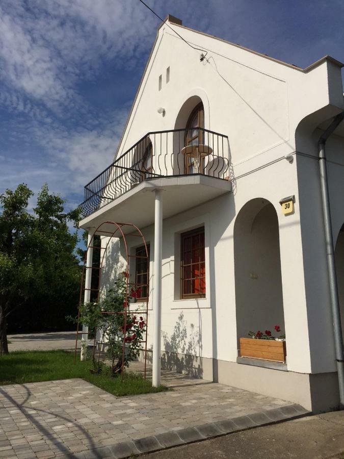 Villa Elysium Денешдиаш Экстерьер фото
